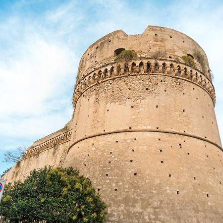 Storia & Mare - Free Parking - Castello Carlo V Crotone Exterior foto